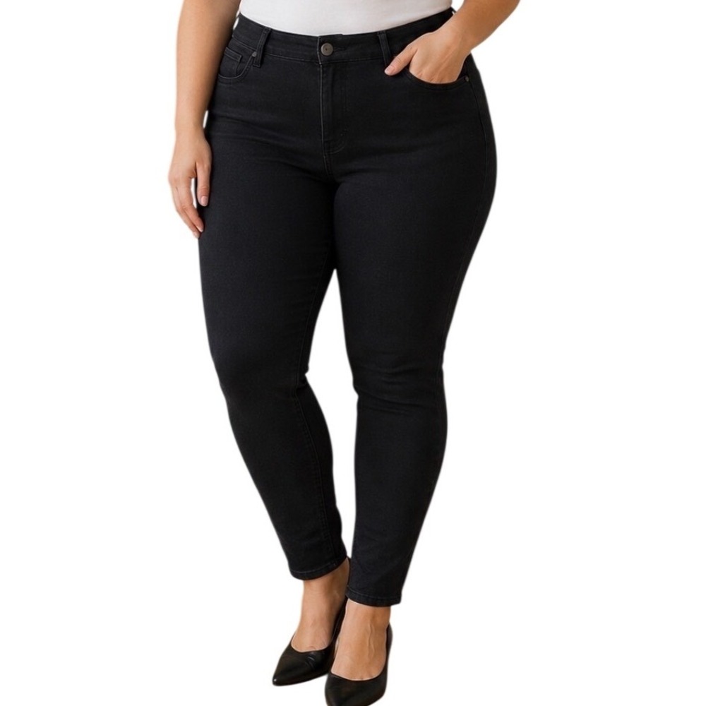 Democracy Skinny Jeans Size 16W Black Absolution Mid Rise Stretch Comfortable